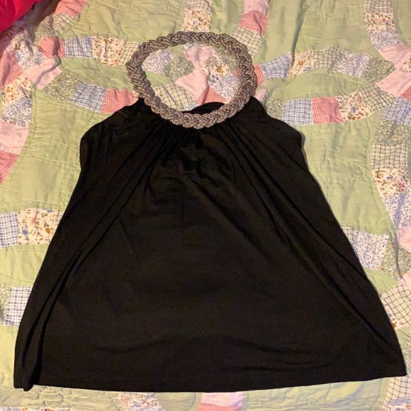 Sleeveless/halter top - Picture 1 of 3